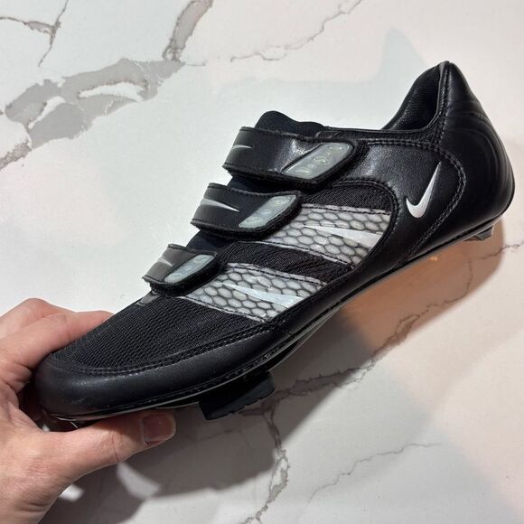 Nike Women’s Clip in Carbon Composite Cycling Shoes Black Silver Size 8 EU 39 - Picture 7 of 12